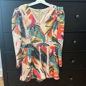 TCEC brand new floral long sleeve romper